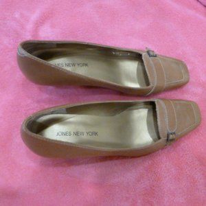 Tan Leather Jones New York Kitten Heel Pumps